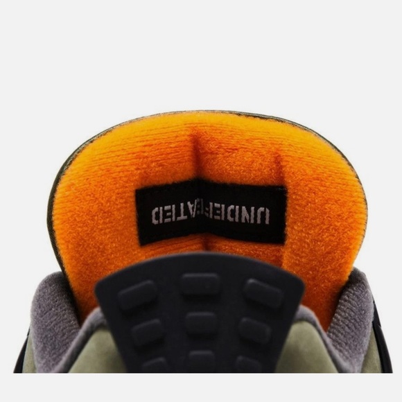 Jordan 4s undefeated dead stock NWT size 12m Sneakers in Green and Black - Picture 11 of 13